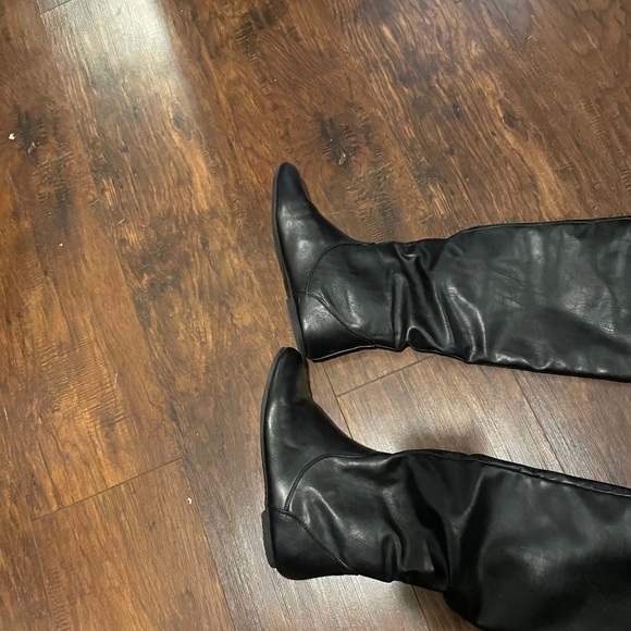 Over the Knee boots - Picture 3 of 4